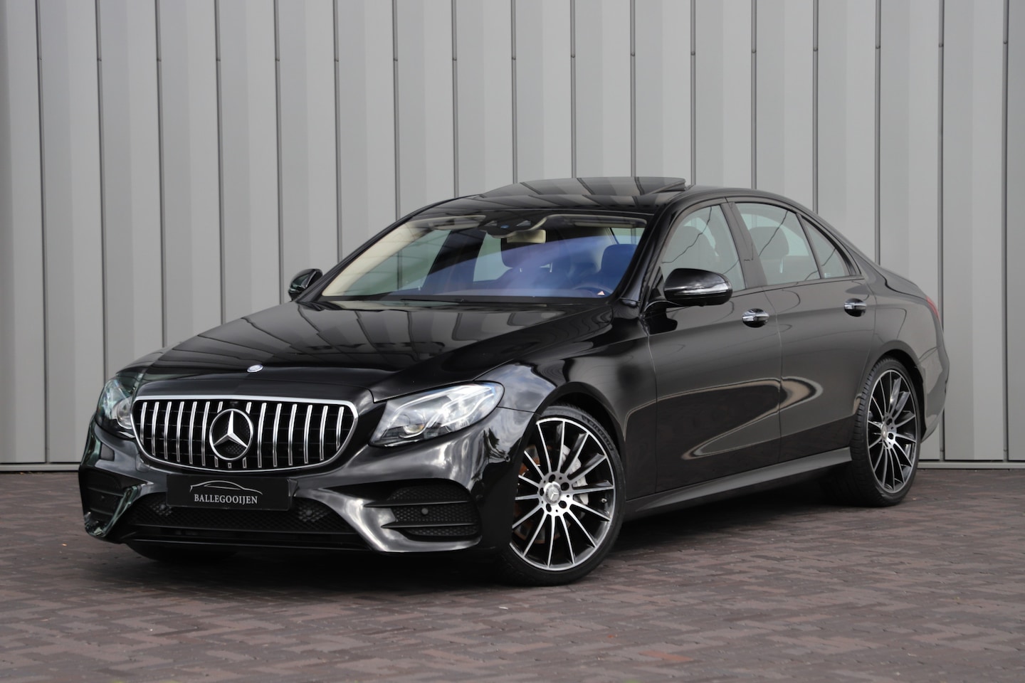 Mercedes-Benz E-klasse - 350d AMG Prestige Plus | 258PK | Massage | Luchtvering | Head-up | Keyles-go | Sfeerverlic - AutoWereld.nl