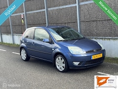 Ford Fiesta - 1.4-16V Ambiente NAP/AIRCO/RUIME APK/LM VELGEN