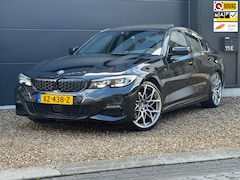 BMW 3-serie - 330i M-Sport M-Performance 20" Schuifdak Trekhaak Head-up