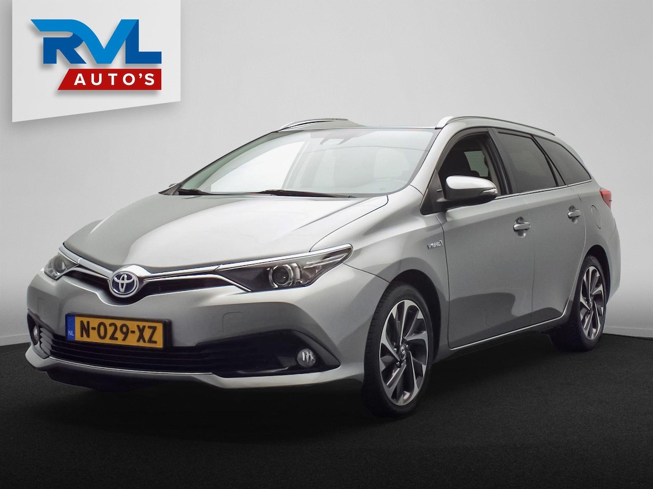 Toyota Auris - 1.8 Hybrid Lease Pro Navigatie Climate/control Cruise/control - AutoWereld.nl