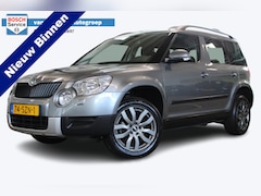 Skoda Yeti - 1.2 TSI Tour | Cruise control | Trekhaak | Climate control | Radio | Parkeersensoren |