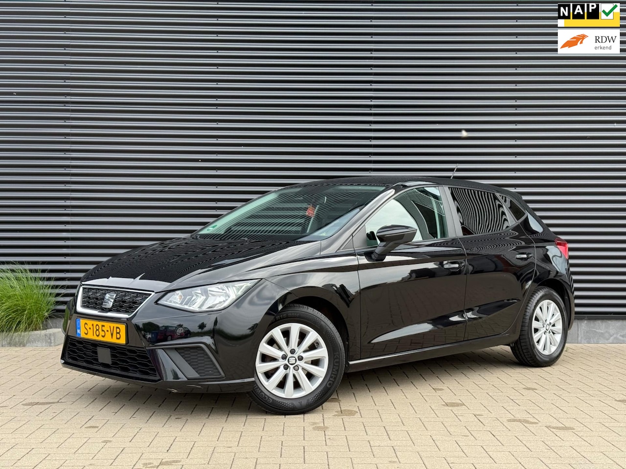 SEAT Ibiza - 1.0 MPI Reference AIRCO | CARPLAY | SCHADE - AutoWereld.nl