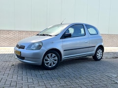 Toyota Yaris - 1.0-16V VVT-i Terra