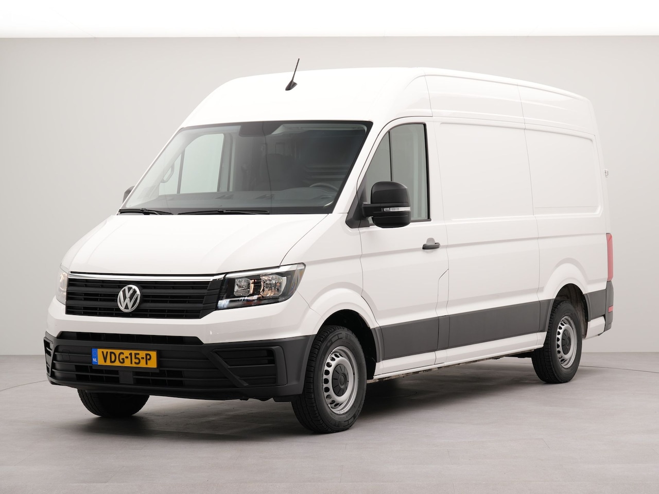 Volkswagen Crafter - 35 2.0 TDI L3H3 Trendline140pk | Trekhaak | Cruise control | Navigatie | Appconnect | Spra - AutoWereld.nl