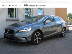 Volvo V40 - 2.0 T4 Business Sport Verwarmbare voorstoelen | Leder/Alacantara bekleding | Navigatie | P