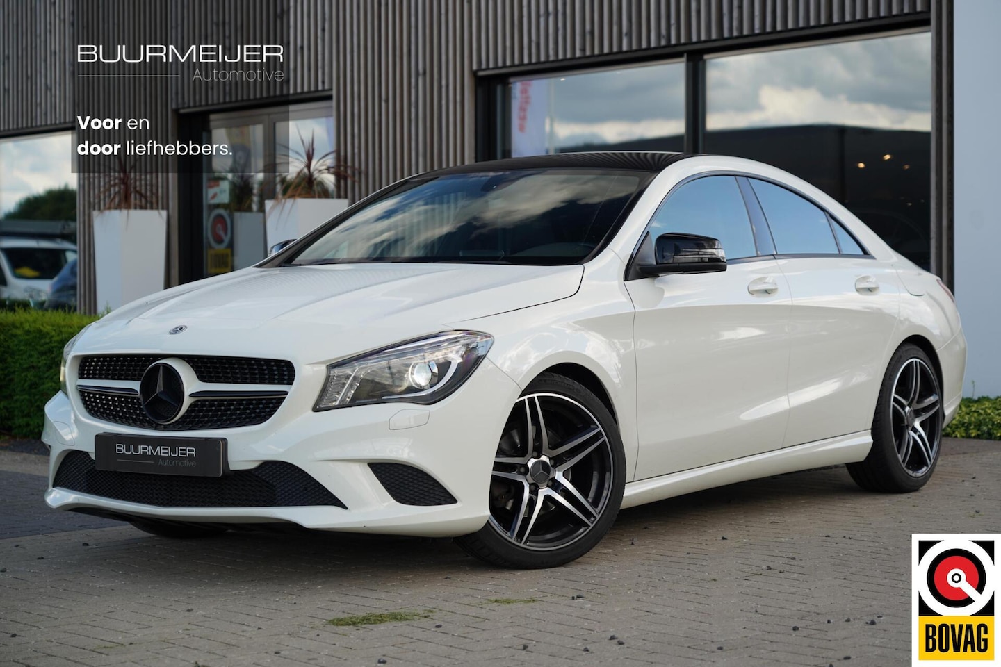 Mercedes-Benz CLA-Klasse - 180 Edition 1 - Night Pakket - Cruise control - Parkeercamera - Extra getint glas - Stoelv - AutoWereld.nl