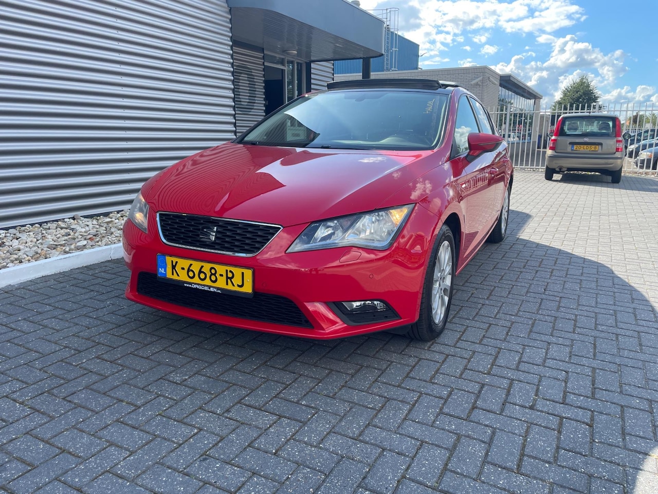 SEAT Leon - 1.2 TSI Style Business 1.2 TSI Style Business - AutoWereld.nl