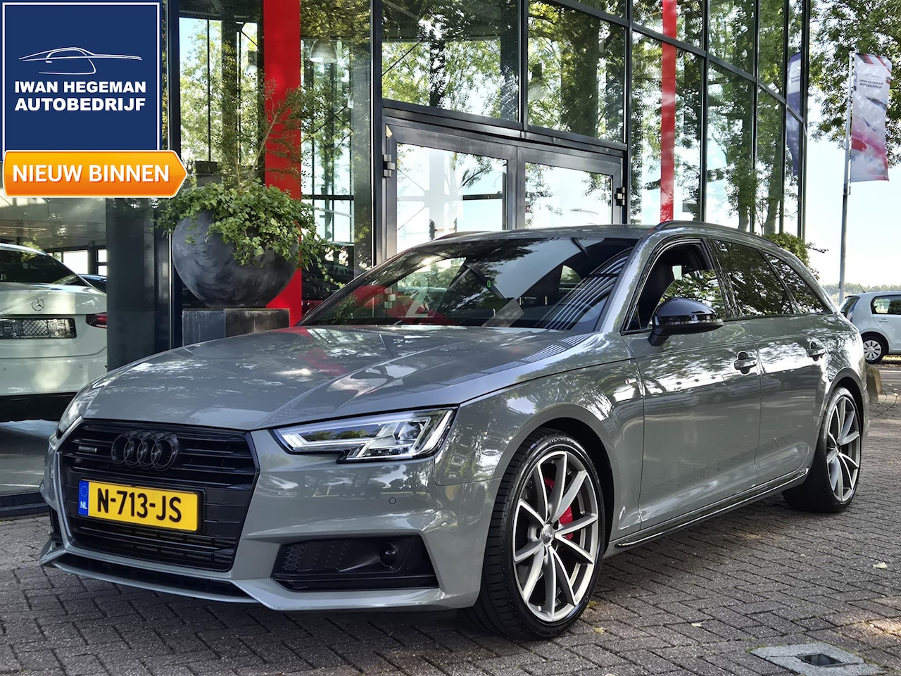 Audi A4 Avant - 2.0 TFSI 252PK Quattro Sport S line Black edition | Digitaal Dashboard | 19 inch | B&O | P - AutoWereld.nl