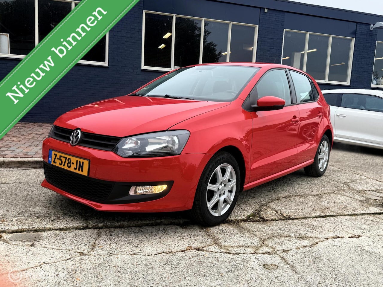 Volkswagen Polo - 1.2-12V - 5 DEURS - BJ 2012 - AIRCO -APPLE CARPLAY - STOELVERWARMING - NIEUWE DISTRIBUTIEK - AutoWereld.nl