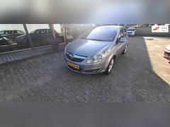 Opel Corsa - 1.4-16V Cosmo