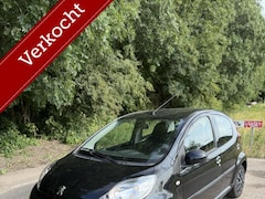 Peugeot 107 - 1.0 5-deurs Volledig onderhouden AIRCO/AUX