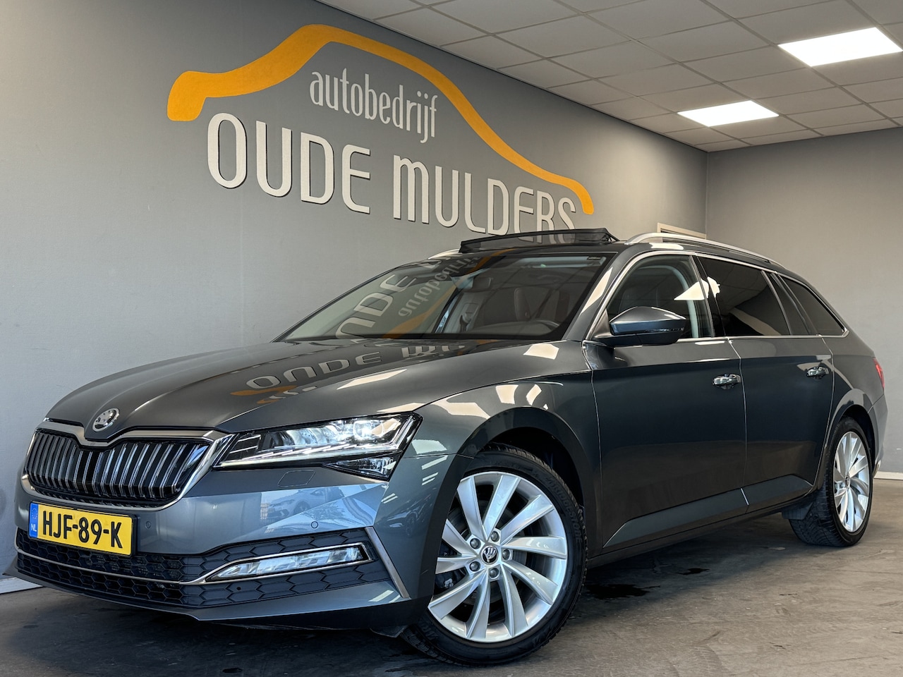 Skoda Superb Combi - 1.4 TSI iV AdaptiveCruise/Stoelkoeling/Appconnect - AutoWereld.nl