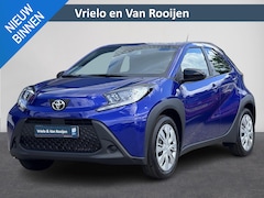 Toyota Aygo X - 1.0 VVT-i MT Play | Airco | ACC | Camera | Stoelverwarming | DAB | ( Vesteging - Nieuwegei