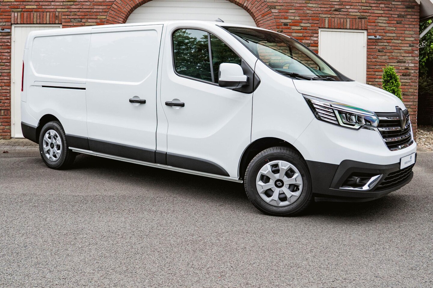 Renault Trafic - 2.0 Blue dCi 130Pk L2H1 BPM VRIJ, Camera - AutoWereld.nl