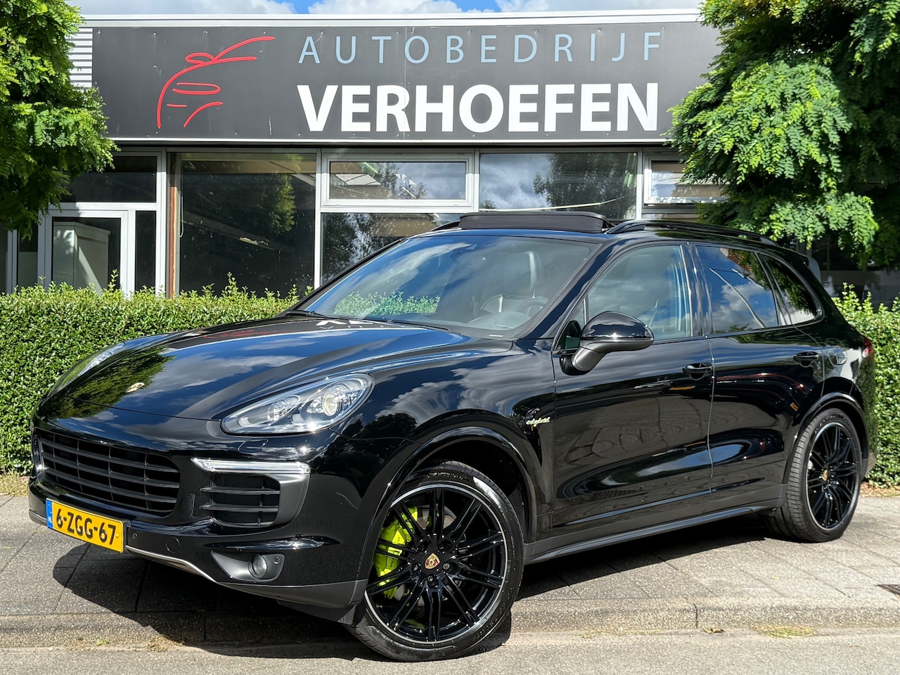 Porsche Cayenne - 3.0 S E-Hybrid - PANORAMADAK - CARBON INTERIEUR - LUCHTVERING - STOEL VERWARMING - - AutoWereld.nl