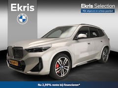 BMW iX1 - eDrive20 M-Sportpakket Pro / Driving assistant plus / Premium Pack / Comfort Pack / Travel