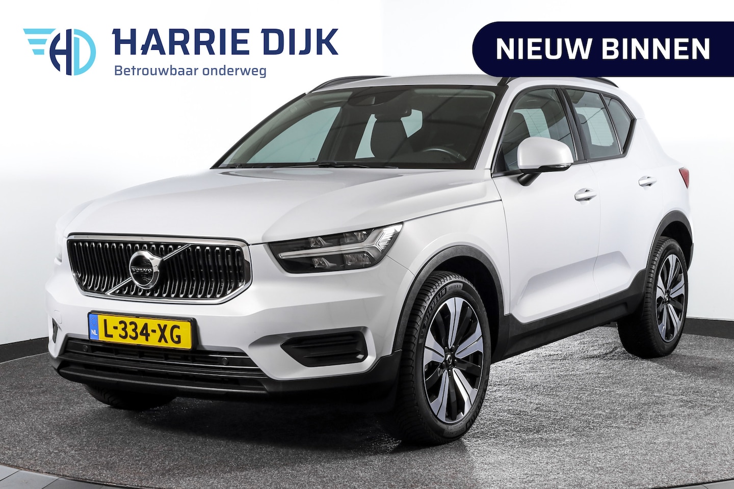 Volvo XC40 - 1.5 T2 Momentum 130 PK | Dig. Cockpit | Cruise | Stoel-+Stuurverw. | PDC | NAV + App. Conn - AutoWereld.nl
