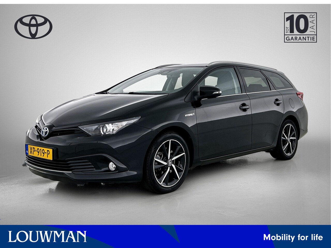 Toyota Auris Touring Sports - 1.8 Hybrid Dynamic Ultimate | Navigatie | Stoelverwarming | LM Velgen | Climate Control | - AutoWereld.nl
