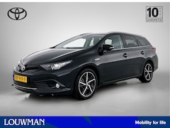 Toyota Auris Touring Sports - 1.8 Hybrid Dynamic Ultimate | Navigatie | Stoelverwarming | LM Velgen | Climate Control |
