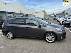 Toyota Prius - 1.8 Dynamic NAVI | PANO | HUD | DEALER ONDERHOUDEN | CRUISE | CLIMA | NAP | APK | 7 ZITS |
