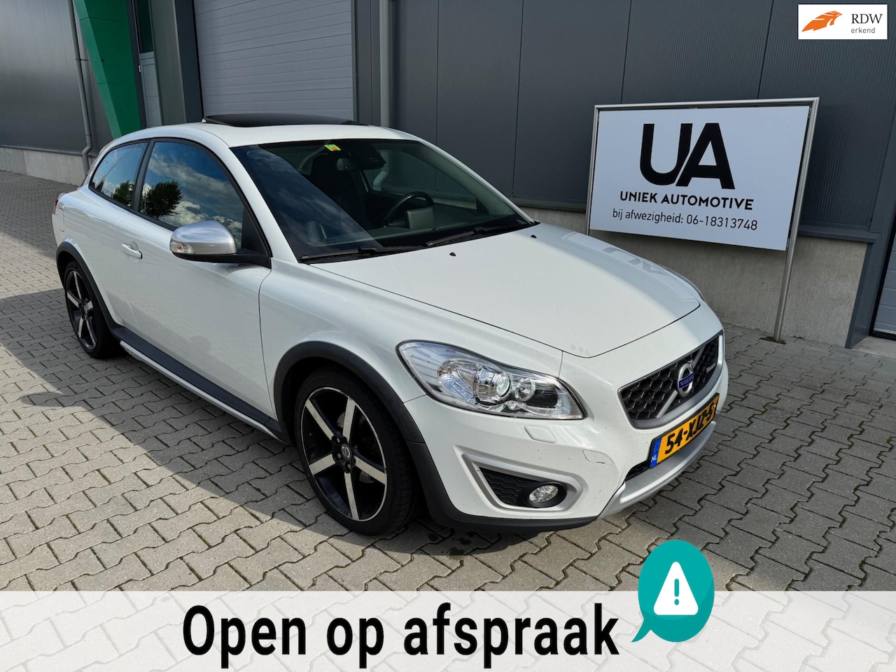 Volvo C30 - 1.6 D2 R-EDITION | PANO | CLIMATE CONTROL | NAVIGATIE | XENON | LEER | | NWE APK! - AutoWereld.nl