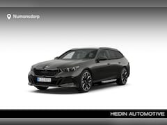 BMW 5-serie Touring - 530e | M-Sport Pro | 21'' | Panorama. | Harman/Kardon | Elek. stoel. + vent. | Trekhaak |