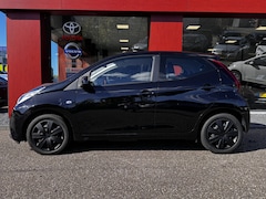 Toyota Aygo - 1.0 VVT-i x-play | Airco | Radio | Bluetooth | Camera