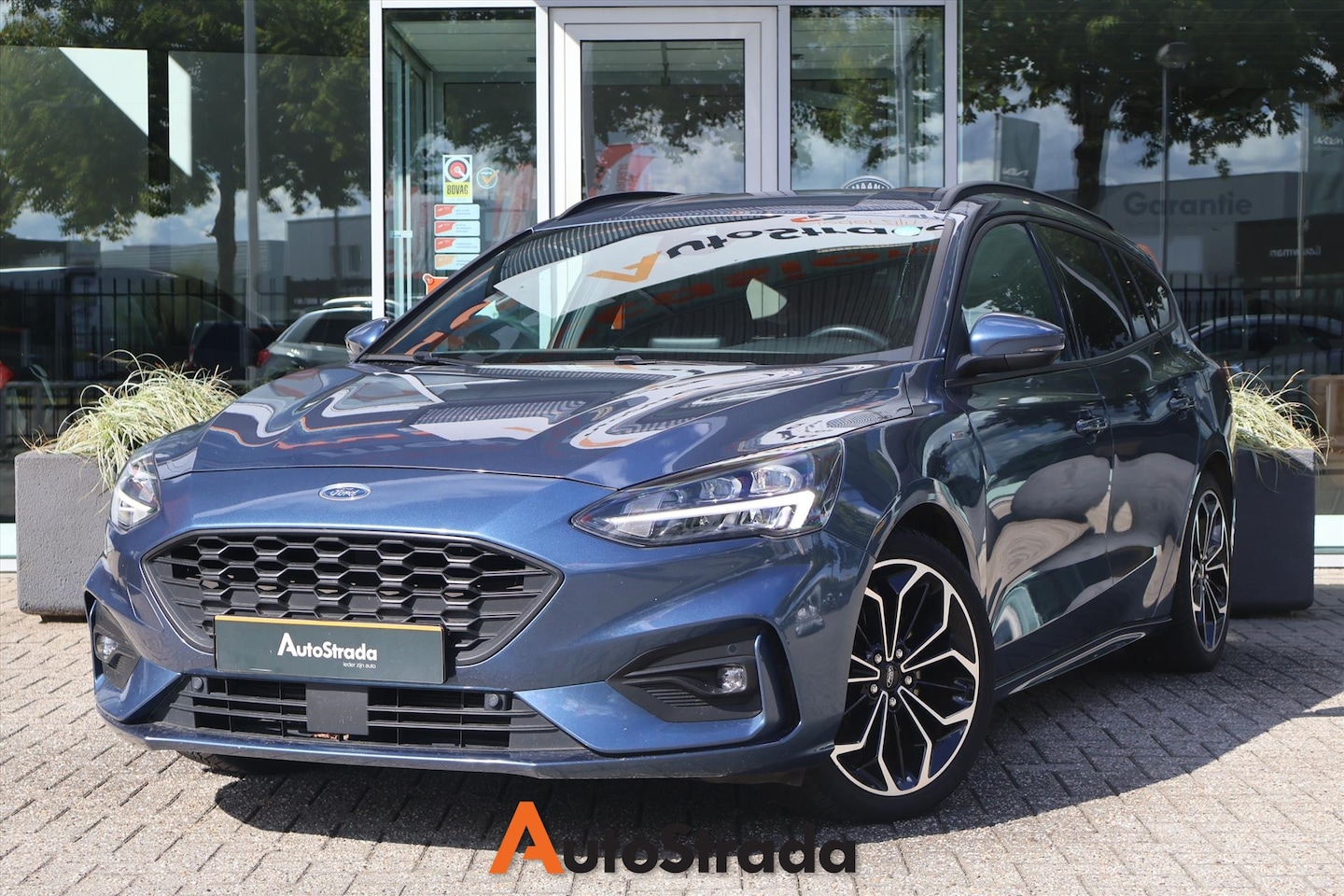 Ford Focus Wagon - 1.5 EcoBoost ST-LINE Business 182pk I Carplay I LED I Navi I Cruise I DAB I Stoelverwarmin - AutoWereld.nl