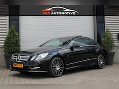 Mercedes-Benz E-klasse Coupé - 350 CDI Youngtimer | AMG | Pano | Trekhaak | Camera | HarmanKardon | Dealer Onderhouden