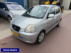 Kia Picanto - 1.0 LXE Koude Airco - 132.796km NAP Leuke auto met elektrische ramen en een radio