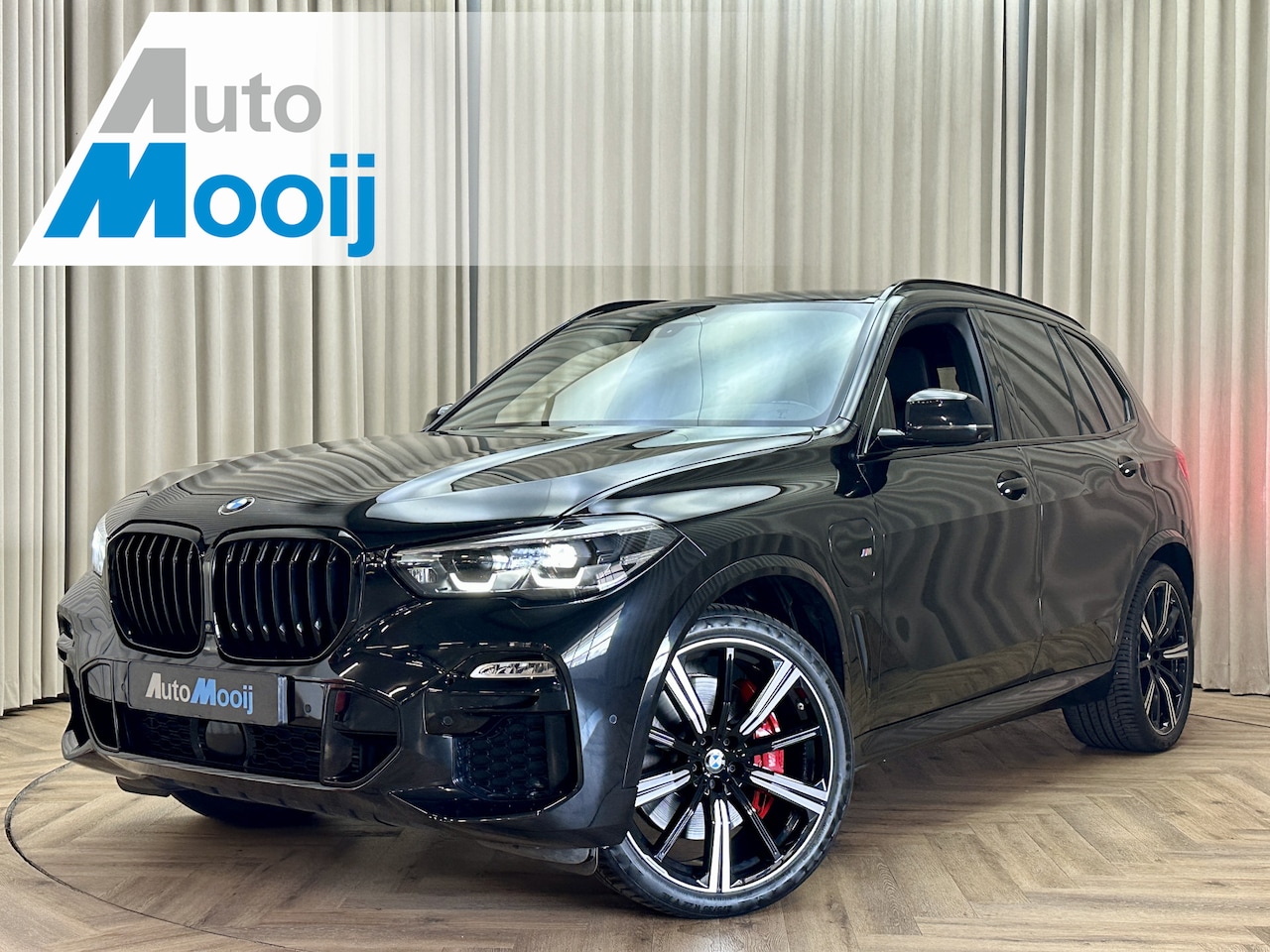 BMW X5 - xDrive45e *M-Sport* 1e Eigenaar / HUD / 360 Camera / Elek. Trekhaak / Stoel/Stuurverwarmin - AutoWereld.nl