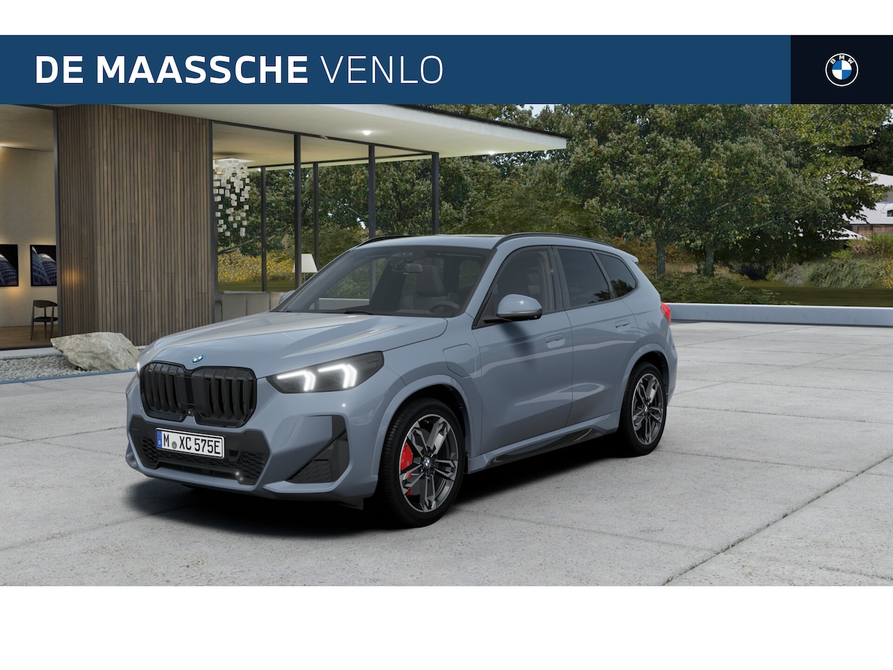 BMW X1 - xDrive25e High Executive M Sport Automaat / Panoramadak / Trekhaak / Sportstoelen / Parkin - AutoWereld.nl
