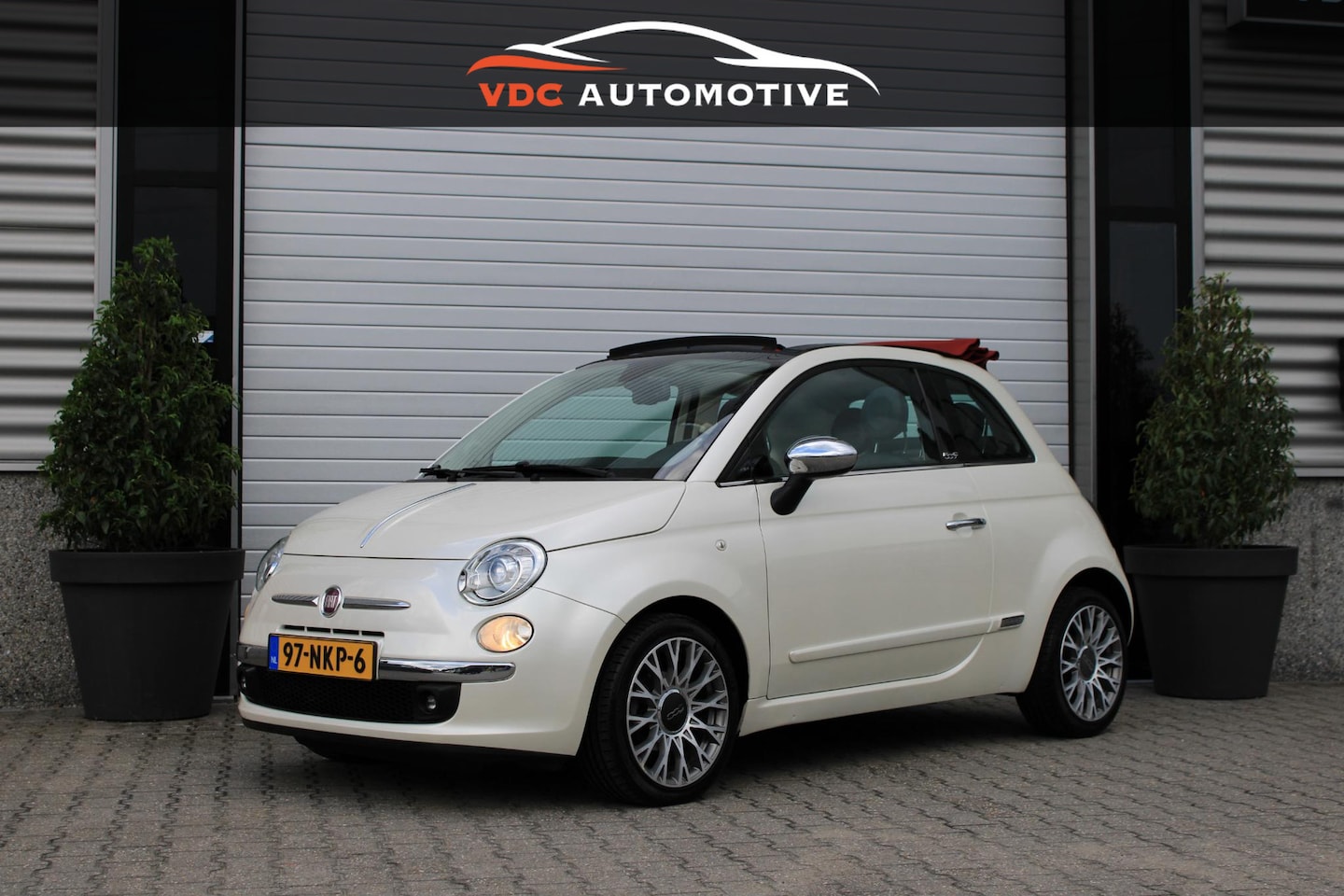 Fiat 500 C - 1.2 Cabrio Xenon | Cruisecontrol | Cruisecontrol | Parkeersensoren | Rode Kap | Automaat - AutoWereld.nl