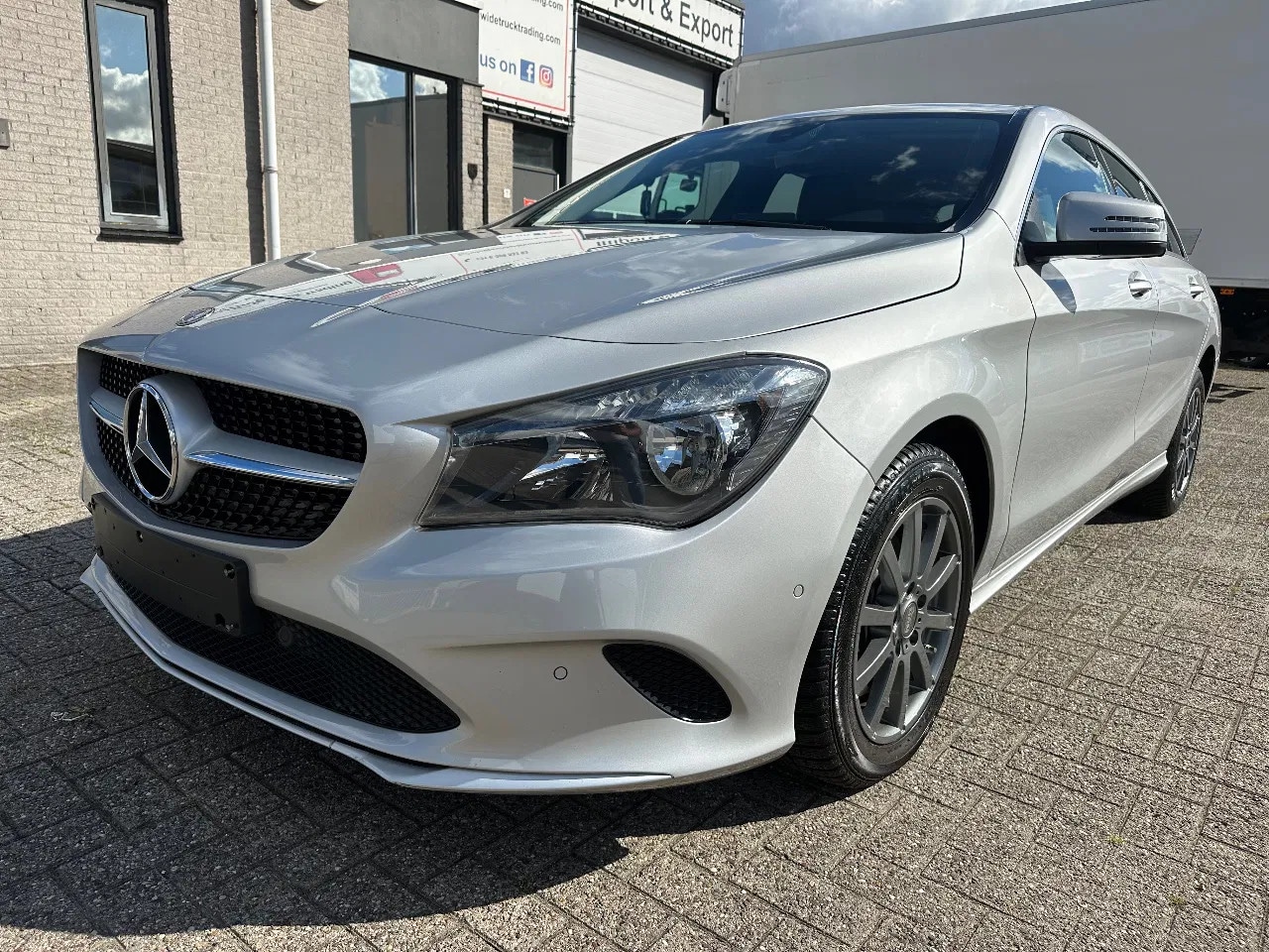 Mercedes-Benz CLA-klasse Shooting Brake - 200 D - + STANDKLIMA + NAVI - AutoWereld.nl
