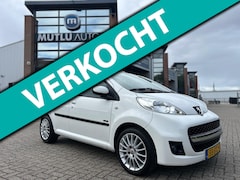 Peugeot 107 - 1.0-12V Sportium 5deurs Airco Pano NAP APK