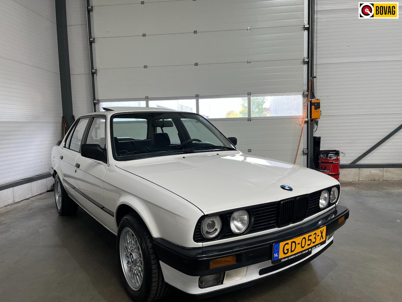 BMW 3-serie - 320 i 320i - AutoWereld.nl