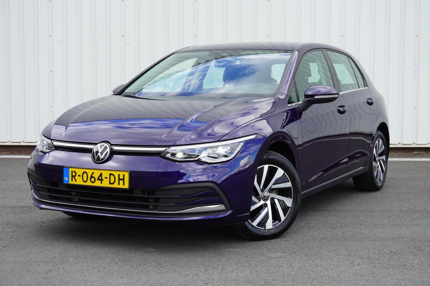 Volkswagen Golf - 1.4 eHybrid Style | Automaat | Vol opties | 2022 | Elek. Pakket | Trekhaak | Inruil mogeli - AutoWereld.nl