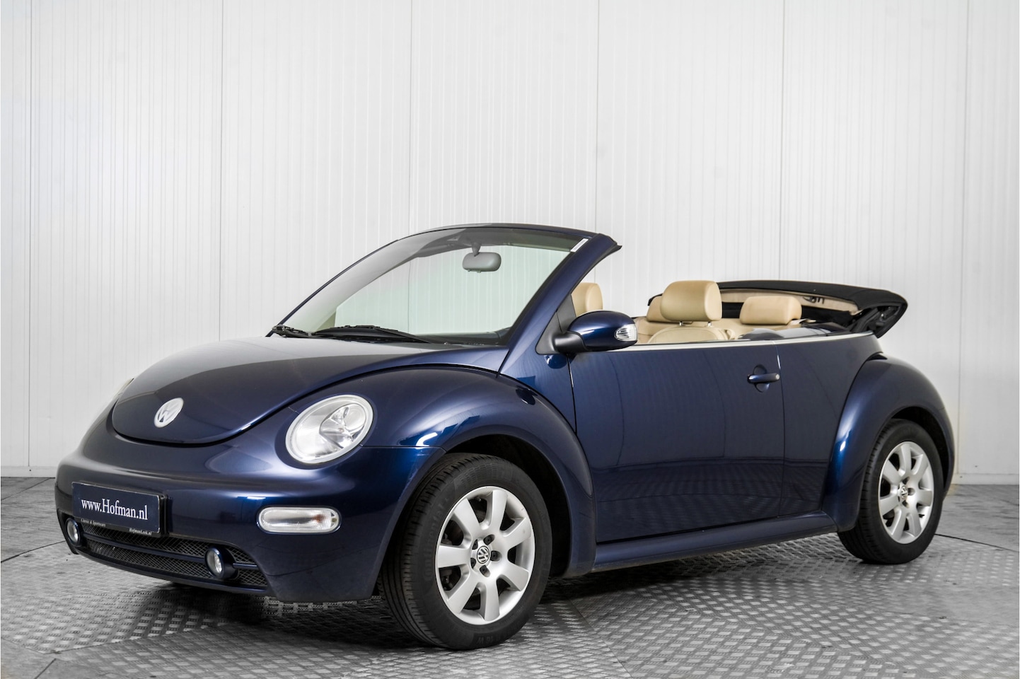 Volkswagen New Beetle Cabriolet - 1.6 leer 98000 km - AutoWereld.nl