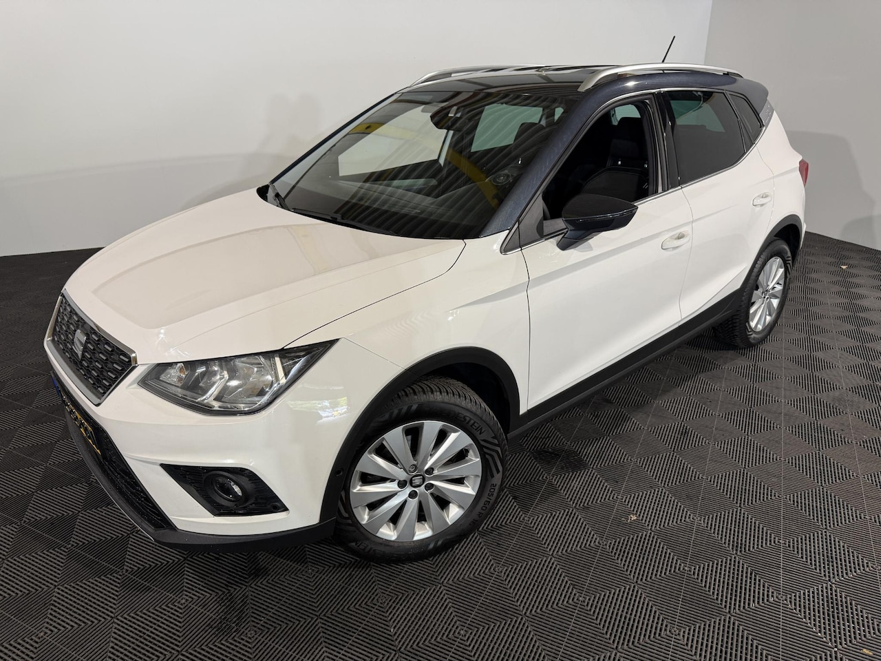 SEAT Arona - 1.0 TSI Xcellence Business Intense 1.0 TSI Xcellence Business Intense - AutoWereld.nl