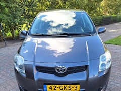 Toyota Auris - 1.6-16V Luna Business