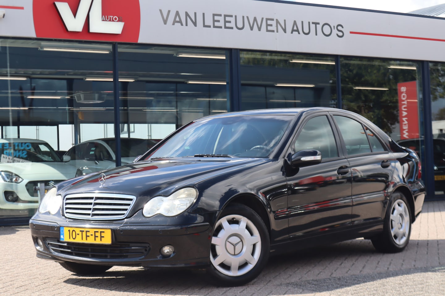 Mercedes-Benz C-klasse - 200 CDI Classic | Leder | Trekhaak | Clima - AutoWereld.nl