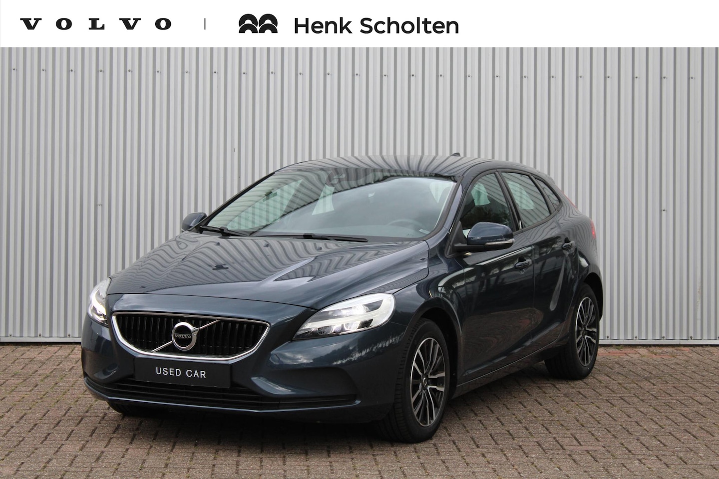 Volvo V40 - T2 Automaat Polar+ | Park Assist achter| Verwarmbare Voorstoelen| Trekhaak| Unieke kilomet - AutoWereld.nl