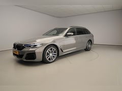 BMW 5-serie Touring - 530e | M-Sportpakket | Laserlicht | HUD | Trekhaak | Schuifdak | Active cruise | DAB | Har
