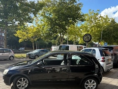 Opel Corsa - 1.0-12V Essentia