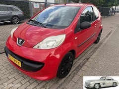 Peugeot 107 - 1.0-12V XR