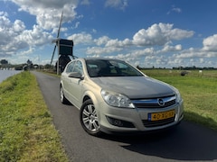 Opel Astra - 1.8 Cosmo Benzine Automaat *boekjes* Lange apk
