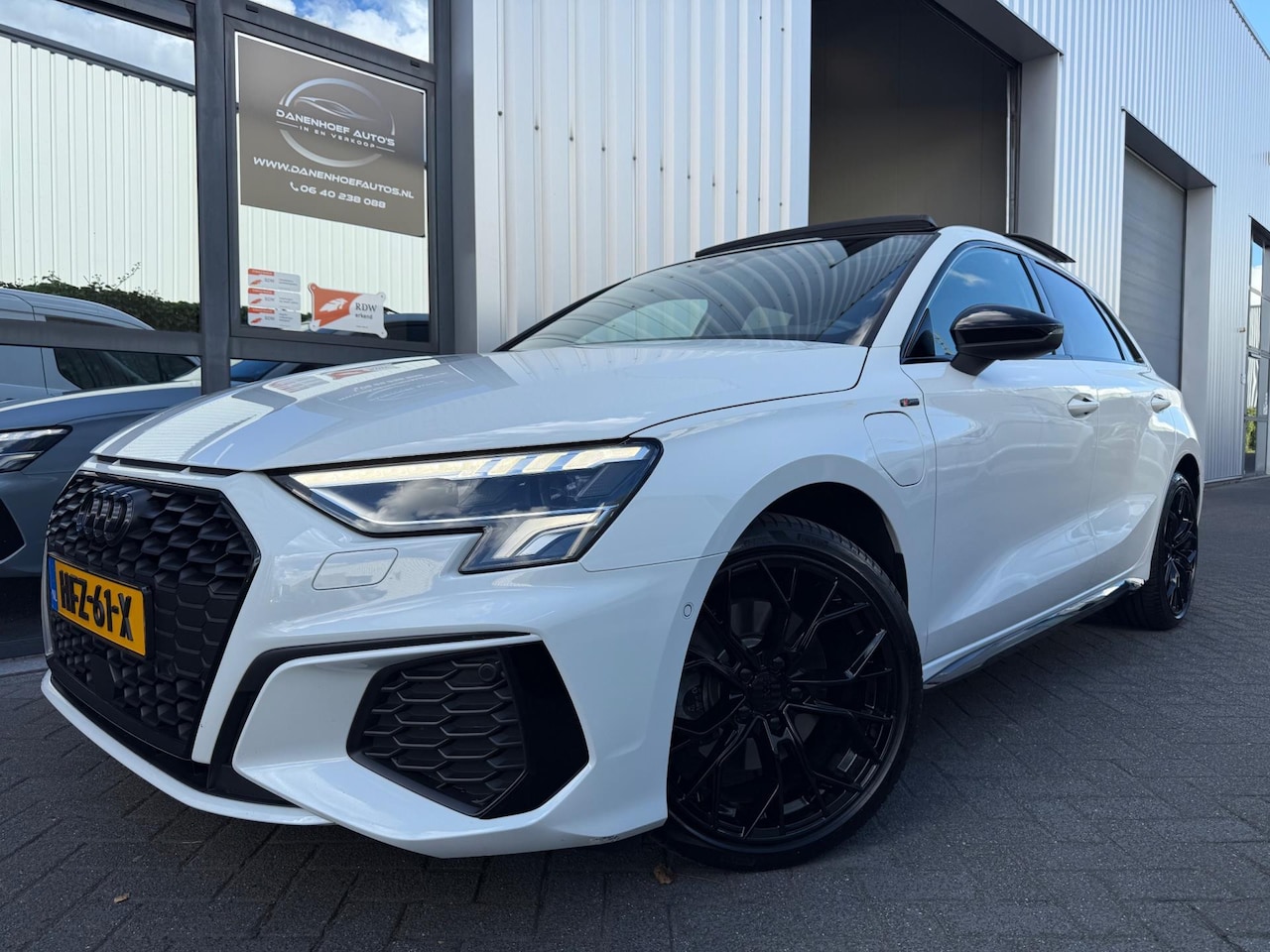 Audi A3 Sportback - 40 TFSI e 3x S-line pano cockpit - AutoWereld.nl