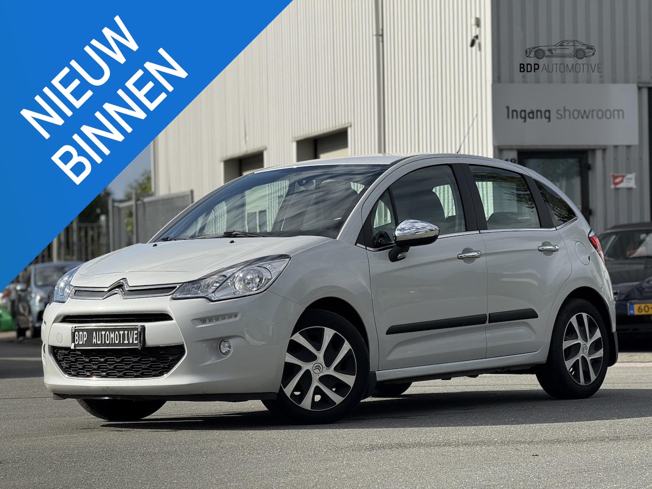 Citroën C3 - 1.2 PureTech Collection PARKEERSENSOREN/CLIMATE CONTROLE/CRUISE CONTROLE/LAGE KM STAND - AutoWereld.nl