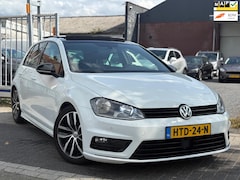 Volkswagen Golf - 1.4 TSI Highline R-Line | Panoramadak | Dynaudio | 17” LMV | Navigatie | Alcantara |