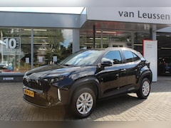 Toyota Yaris Cross - 1.5 HYRBID 115 EL-A.KLEP HEAD-UP STOEL & STUUR & RUITENWISSER VERW. KEYLESS